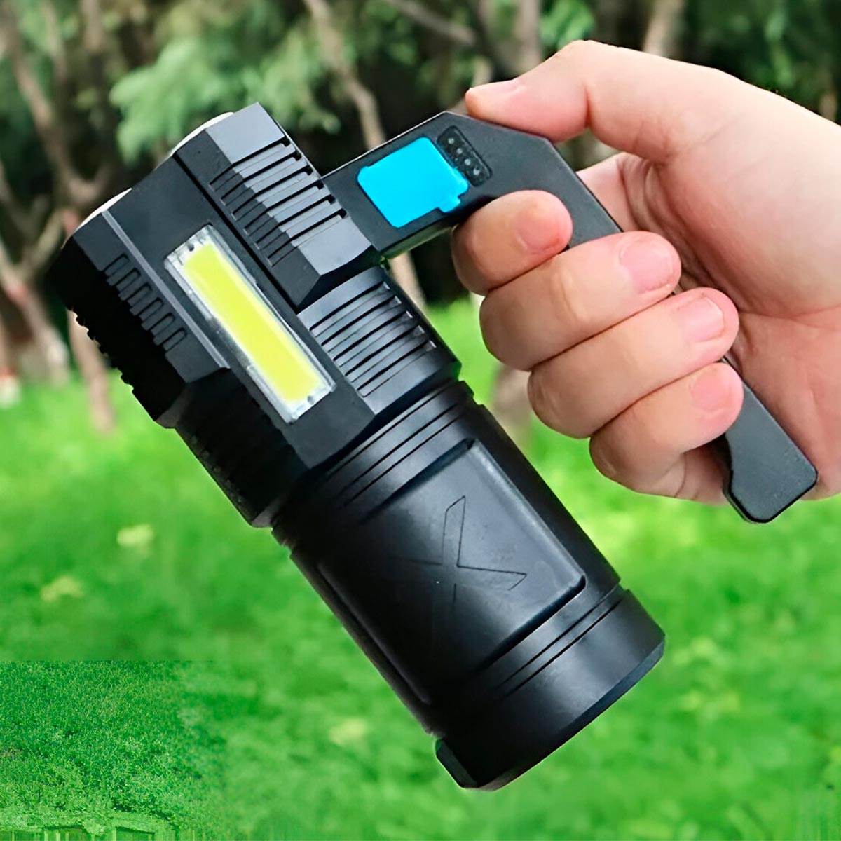 Linterna LED superpotente y ultrabrillante con 4 modos para exteriores.